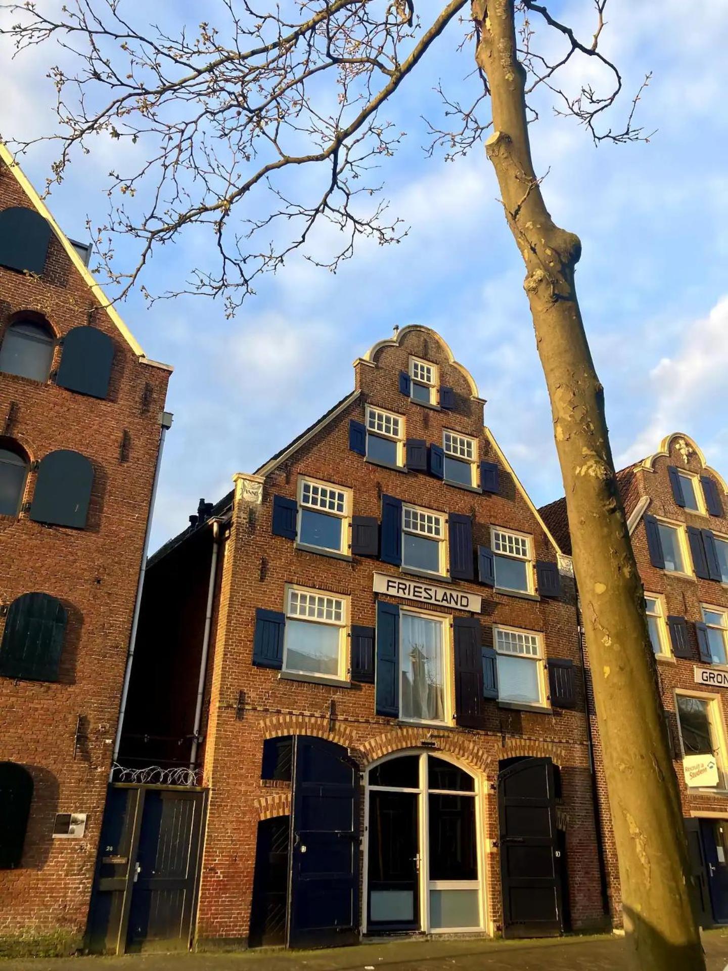 Elegant Appartement In Pakhuis Friesland Centrum Leeuwarden Luaran gambar